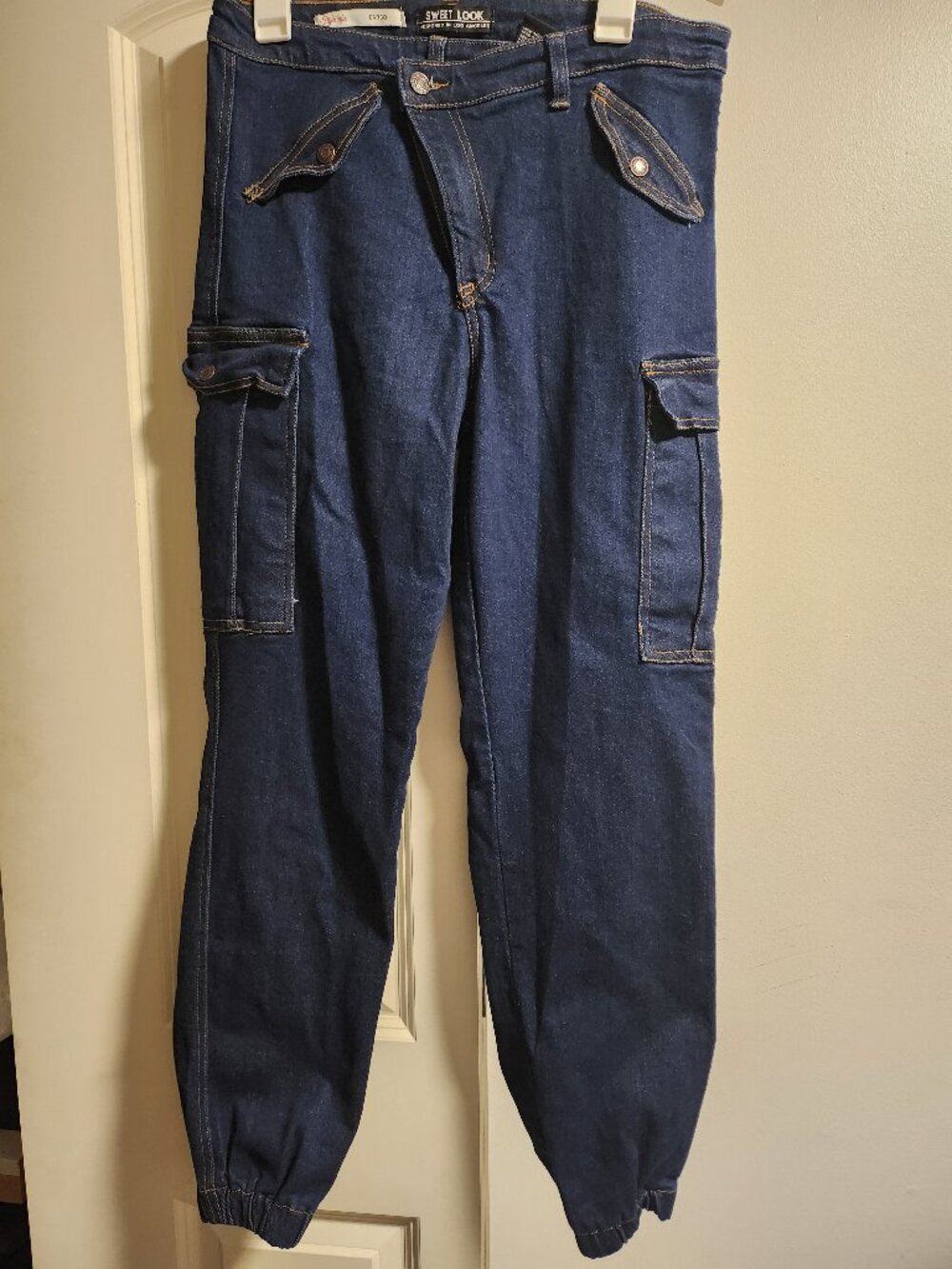 Sweet Look Dark Denim Cargo Jeans Size 9 – Good Condition